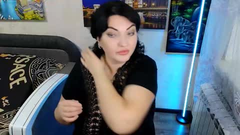 lady_boom_ online show from September 28, 3:54 pm