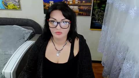 lady_boom_ online show from October 13, 4:42 pm