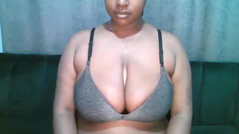 lady_dearra online show from March 15, 3:55 am