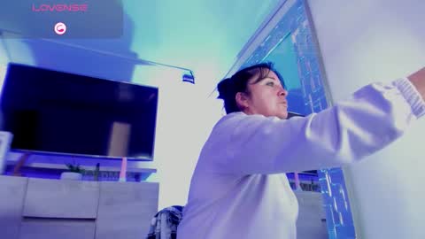    online show from March 17, 7:08 pm