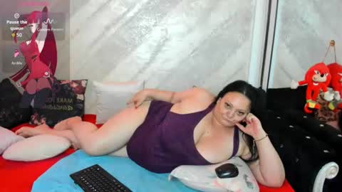 lady lauren online show from July 9, 7:45 am