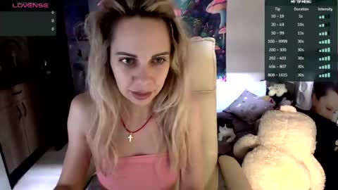 lady_smile69 online show from July 19, 8:28 am