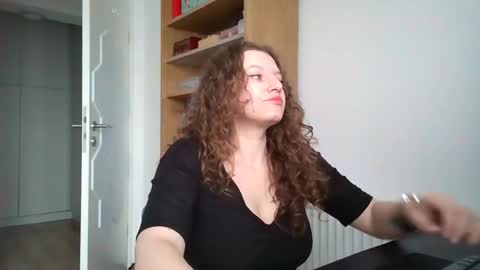 Amara online show from February 23, 7:10 am