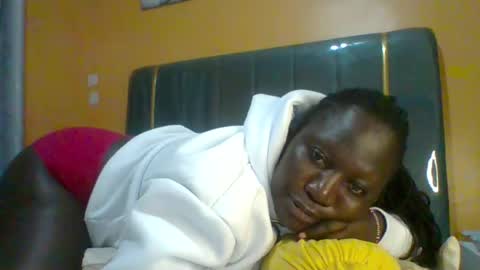 lindah32 online show from June 23, 8:59 pm