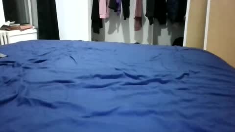 Snapshot of ladycinnabon chatting on October 12, 1:09 am Stephanie online show from October 12, 1:09 am