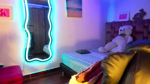 leidy daniela online show from February 3, 7:07 am