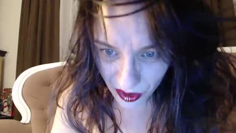 Snapshot of ladygilda chatting on January 25, 8:00 pm LADYGILDA online show from January 25, 8:00 pm