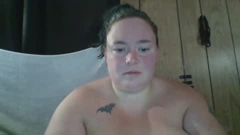 Snapshot of ladylynn13 chatting on October 5, 5:20 pm LadyLynn13 online show from October 5, 5:20 pm