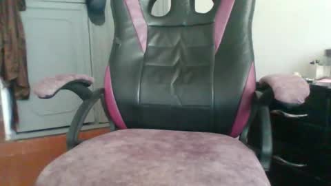 ladynemesis00 online show from March 29, 8:32 pm