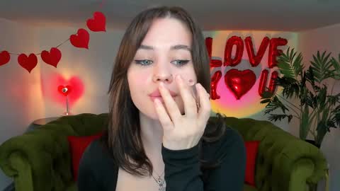 Snapshot of ladyofcandy chatting on March 8, 8:55 am Amelia online show from March 8, 8:55 am