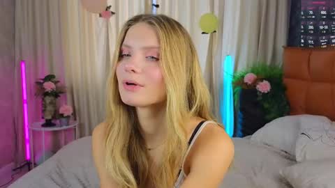 Snapshot of lafeti chatting on September 26, 7:38 am Lilia online show from September 26, 7:38 am