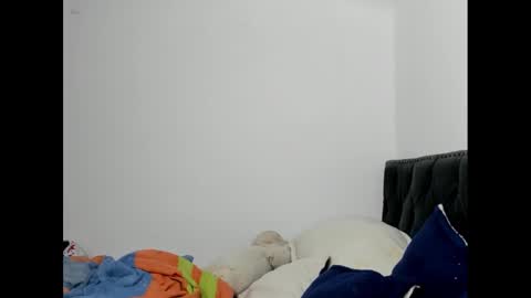 laflaka online show from March 3, 12:15 am