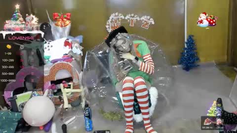 Skinnygirl online show from December 18, 11:11 pm