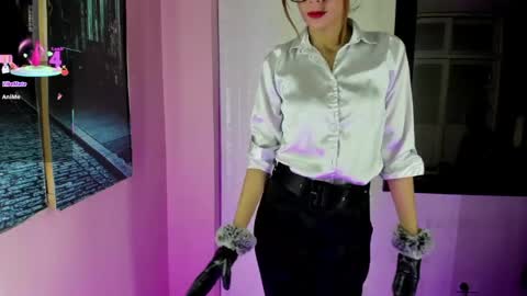 Miss Lala online show from May 14, 1:42 pm