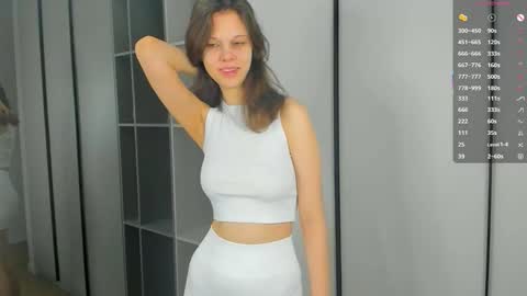 Julia online show from March 20, 8:25 pm