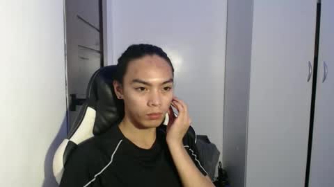 lalakinghugecock_2 online show from November 17, 8:00 pm