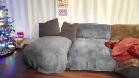 LALOVE99 online show from December 18, 11:00 pm