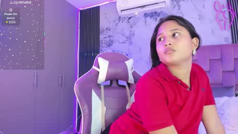 Snapshot of laly_cherry_ chatting on October 7, 12:12 pm Laura online show from October 7, 12:12 pm