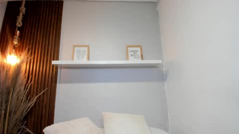 Lana     igauroraaaaaaaaa 1 online show from April 21, 2:51 am