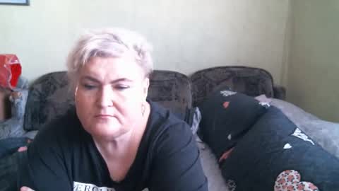 lanacat555 online show from March 11, 10:40 am