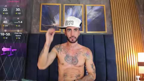 Lancelot Benwick online show from April 6, 8:21 pm