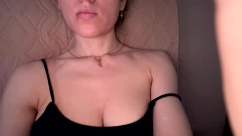 langoria online show from December 21, 12:00 pm