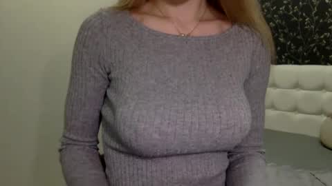 Snapshot of langoria chatting on February 23, 3:51 pm langoria online show from February 23, 3:51 pm