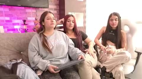 Snapshot of lanna_as chatting on October 7, 2:57 pm lanna_as online show from October 7, 2:57 pm