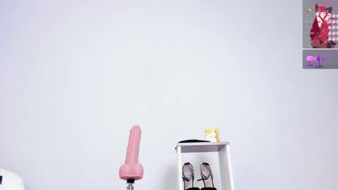 Lanna miley Russo  online show from October 27, 11:54 am