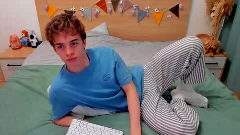 Fandi online show from March 13, 5:11 am