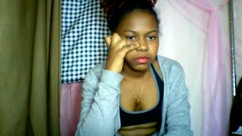 lara_belle online show from June 12, 3:05 am