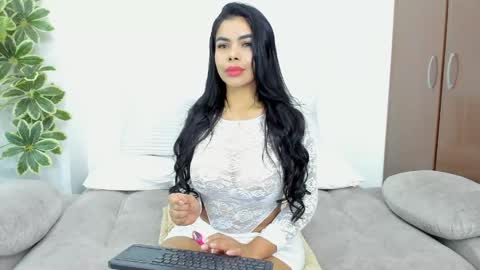 LARA SINS online show from May 11, 4:15 pm