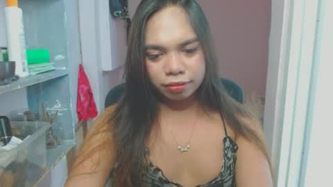 lara online show from June 27, 12:11 pm