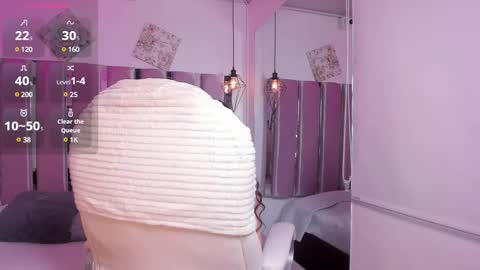 Laura online show from February 18, 12:39 pm