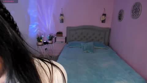 lara online show from October 22, 7:15 pm