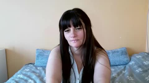 laraamoon online show from March 14, 1:04 pm