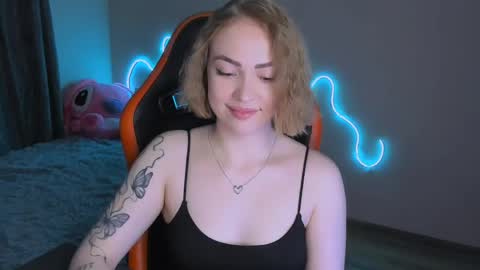 LaraKrein lk online show from April 25, 4:15 pm