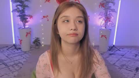 Lara online show from March 19, 8:25 pm