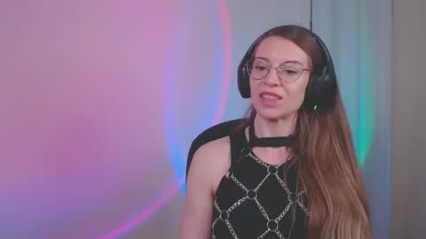 larawintersxxx online show from February 8, 11:30 pm