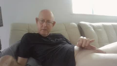 largerthan-   say hi on entry online show from March 7, 3:50 am