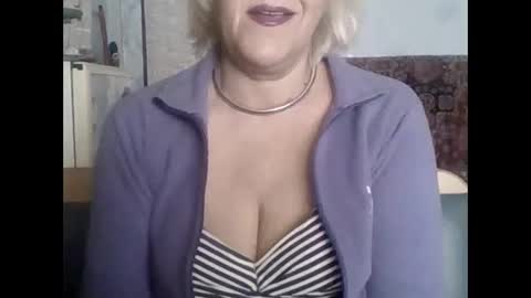 larisaq4ugo24 online show from January 17, 9:52 am