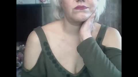 larisaq4ugo24 online show from October 31, 8:37 am