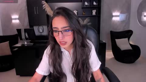 Larisa Smirnov online show from January 12, 5:03 am