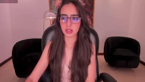 Larisa Smirnov online show from March 1, 4:06 am