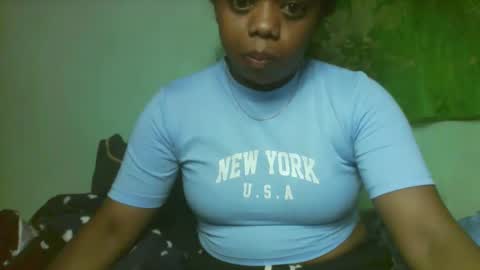 larissa645771 online show from March 25, 6:58 pm