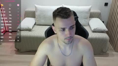 Snapshot of larstar01 chatting on September 19, 9:07 pm Lars online show from September 19, 9:07 pm