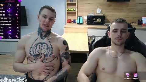 Snapshot of larstar01 chatting on March 4, 5:21 am Lars online show from March 4, 5:21 am