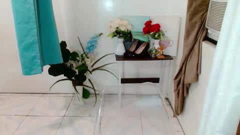 Kendra online show from February 7, 1:25 pm