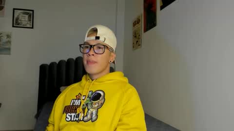 lass_nazar online show from March 19, 1:22 am