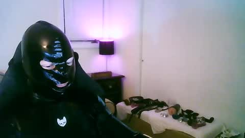 latexminheadroom online show from September 14, 3:42 am